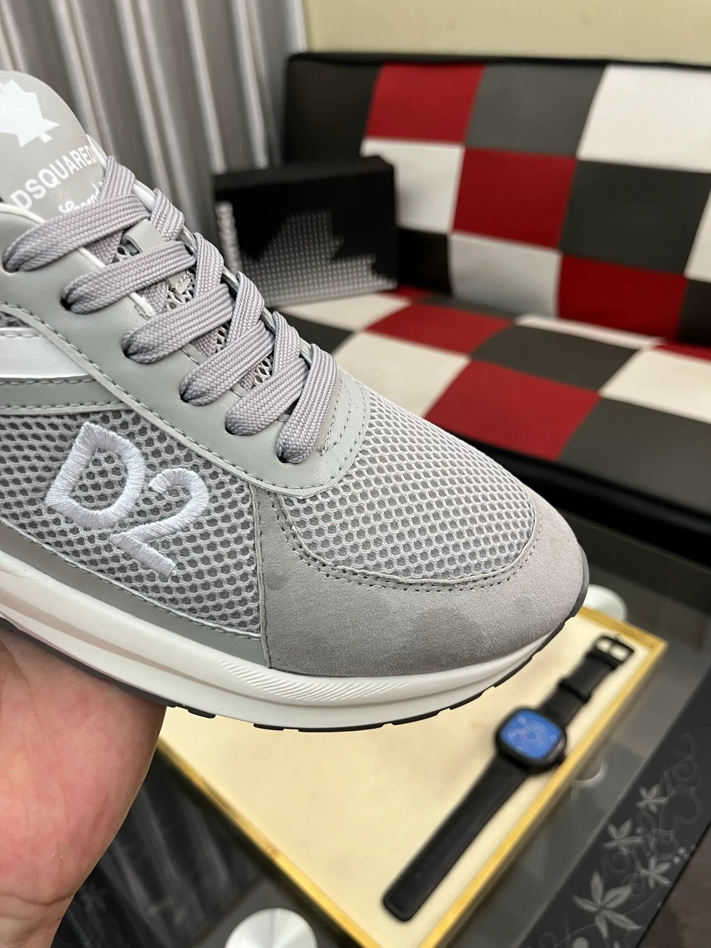 Men's shoes 💰480⌚️⌚️DG's latest popular casual shoes 🔥🔥, the tongue has the brand's iconic details, and the combination of silk cowhide and cow suede enhances the style. Fashionable and versatile, it can complement any look. Create an exquisite design with unique dynamic vitality and modern atmosphere, showing modern elegance. Size: 36-464️⃣colors available